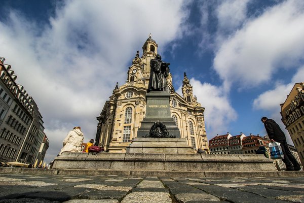 Quelles croisières offrent des randonnées pour explorer les montagnes de l'Atlas au Maroc?